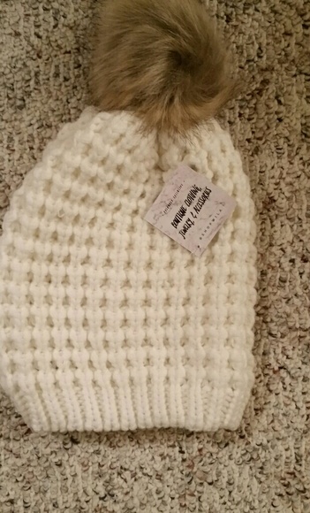 Last One!!! Soft Knit Chunky Beanie - Picture 2 of 2